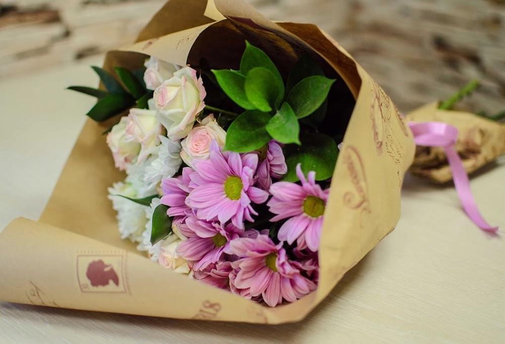 Букет цветов из: Розы и Хризантемы в Раевской