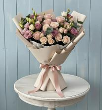 Букет цветов из:  Розы и Лизиантусы #REPLACE_PRED# Раевской