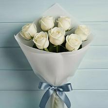 Букет 7 Белых роз Эдлесс Лав в Раевской