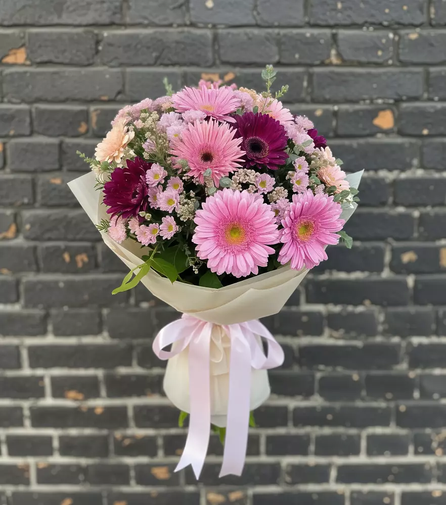 Букет цветов из: Герберы и Хризантемы в Раевской