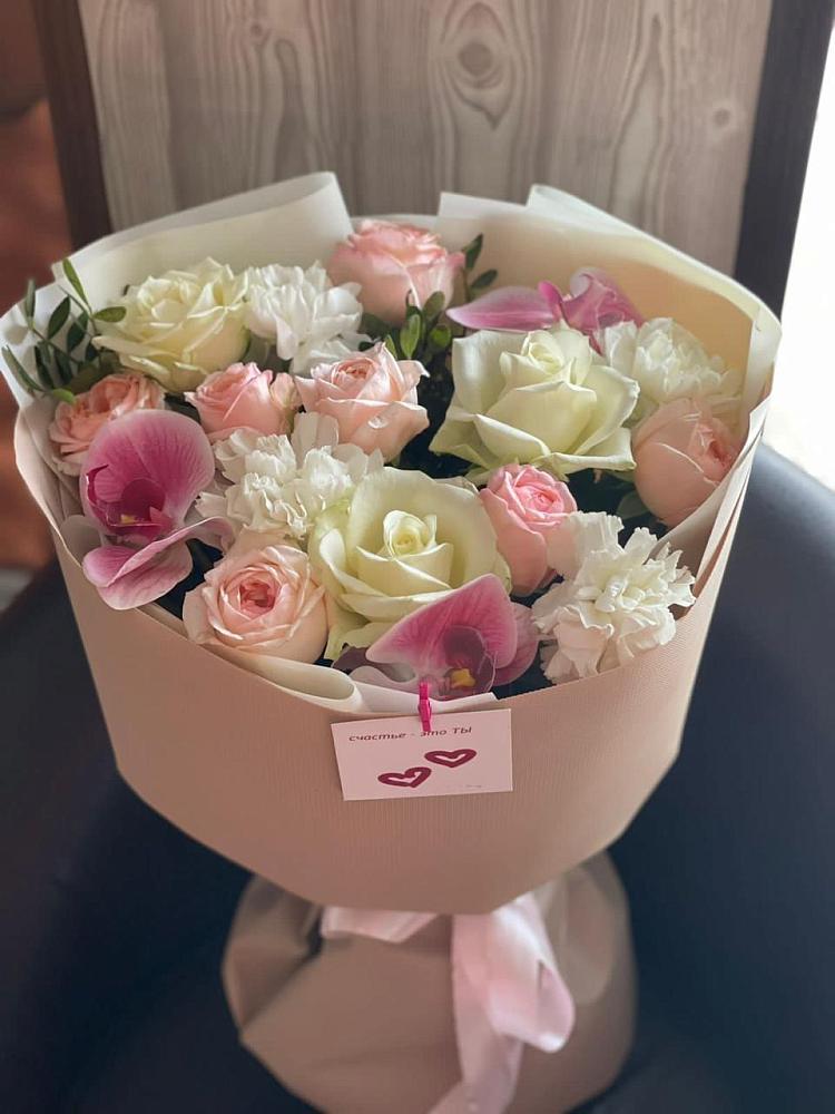 Букет цветов из: Орхидеи, Розы и Гвоздики в Раевской