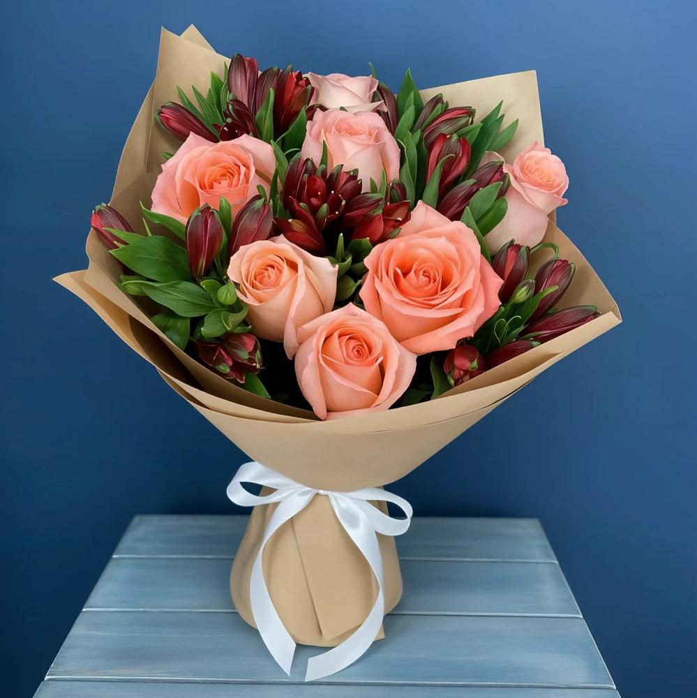 Букет цветов из: Розы и Альстромерии в Раевской