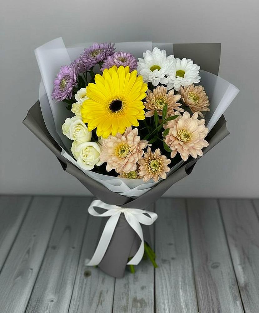 Букет цветов из: Розы, Герберы и Хризантемы в Раевской