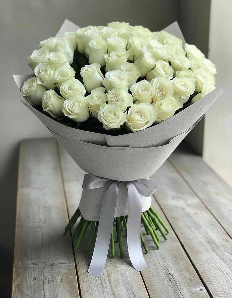 Букет 35 Белых роз в Раевской
