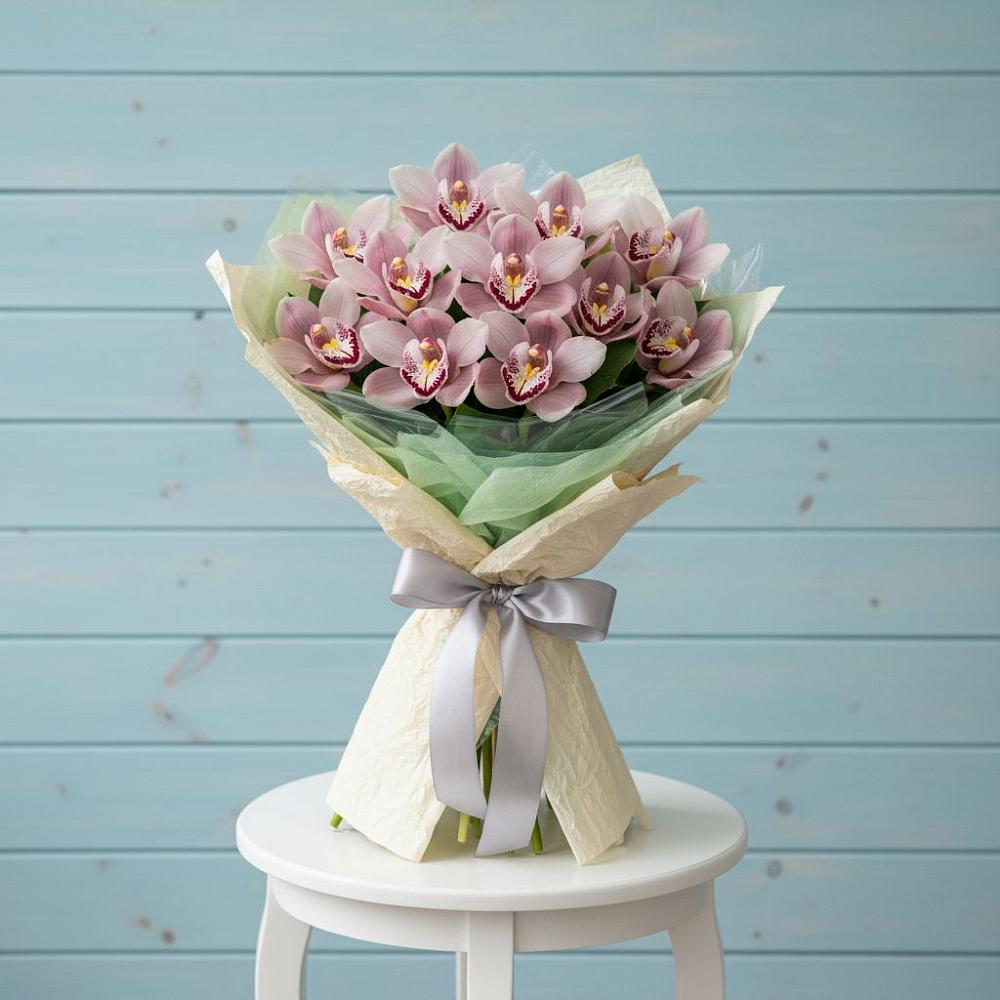 Букет цветов из: Орхидеи и Розы в Раевской