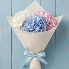Букет цветов из:  Гортензия в Раевской