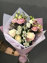 Букет цветов из:  Альстромерии, Розы и Лизиантусы #REPLACE_PRED# Раевской