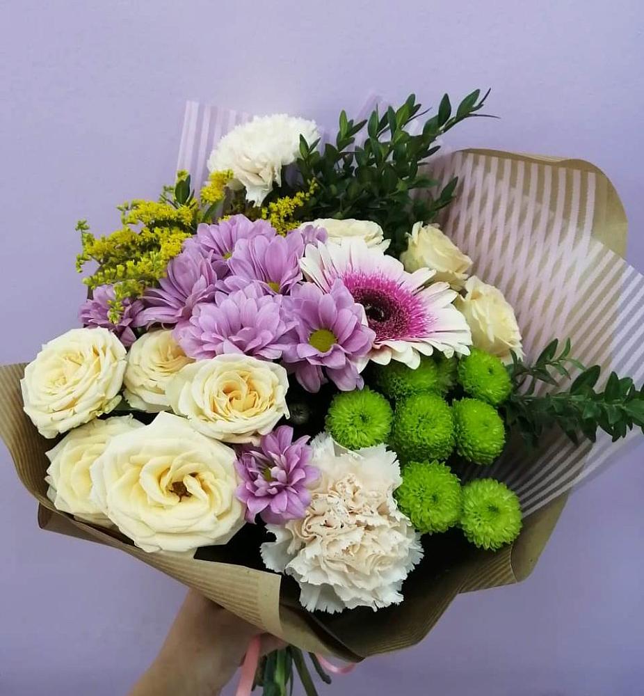 Букет цветов из: Хризантемы, Розы, Гвоздики и Герберы в Раевской