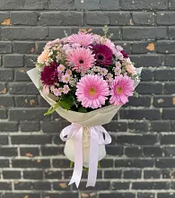 Букет цветов из:  Герберы и Хризантемы в Раевской