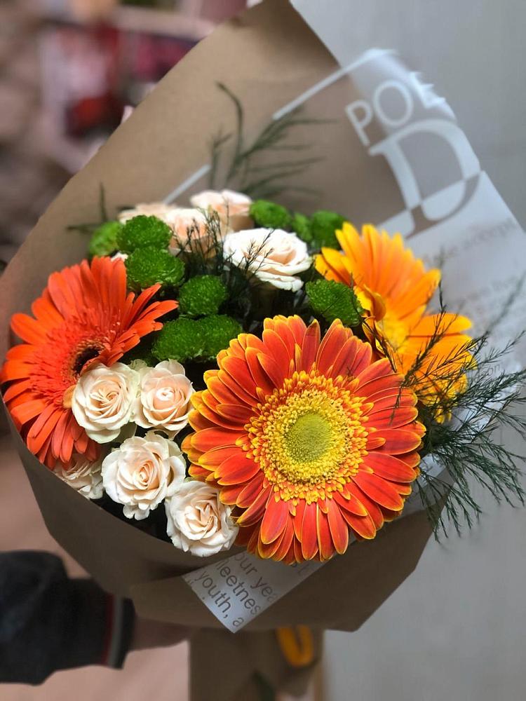 Букет цветов из: Герберы, Хризантемы и Розы в Раевской