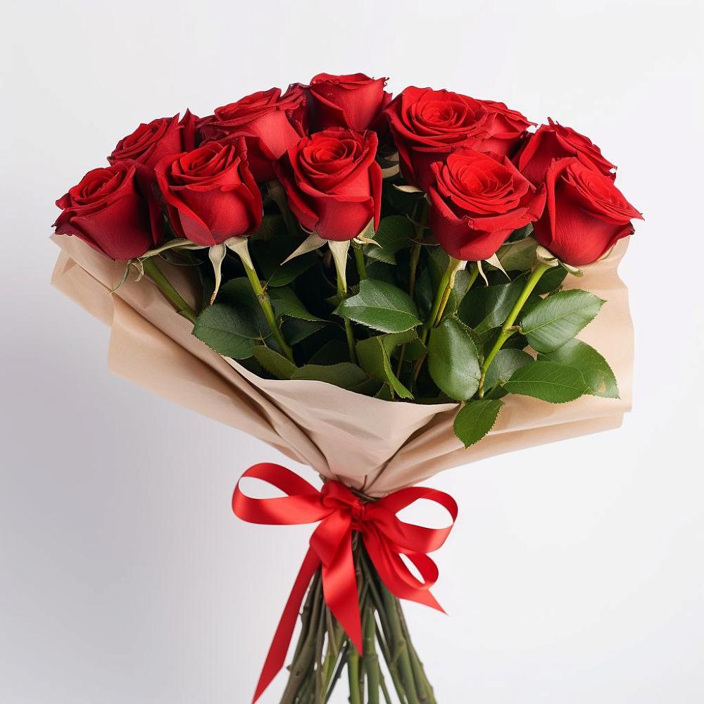 Букет 11 Красных роз Эдлесс Лав в Раевской